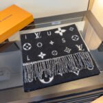 Louis Vuitton Reykjavik 2.0 Cashmere Monogram Scarf - Image 11